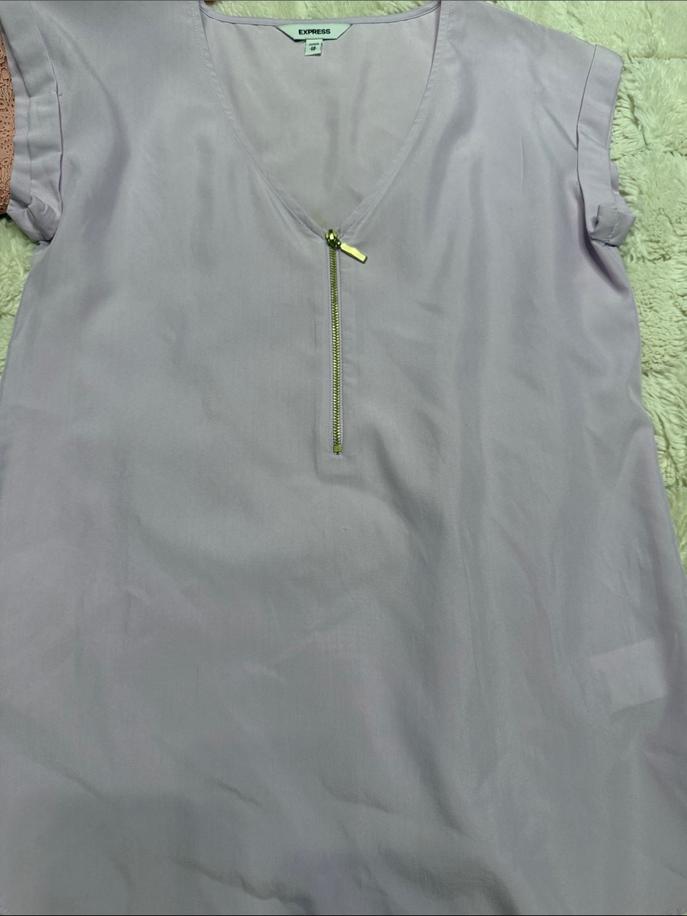 Express Lavender V-Neck Short Sleeve Top with Front Zip